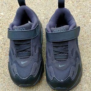 Kids Nike air shoes 7c black